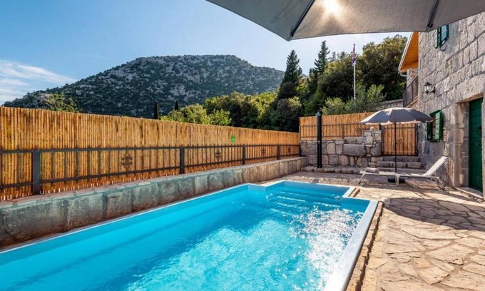 Stasevica Villa | 130 m² Villa ∙ 2 bedrooms ∙ 6 guests