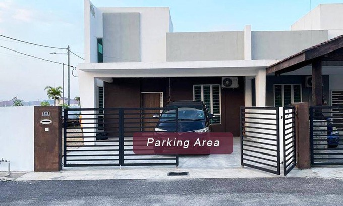 Alor Setar House | 1300 m² House ∙ 3 bedrooms ∙ 6 guests