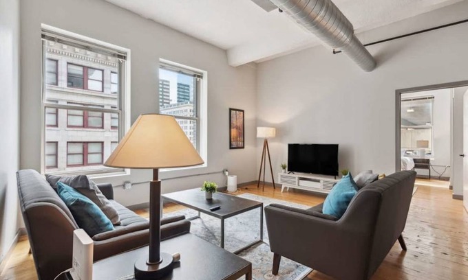 Downtown Kansas City Apartment | 131 m² Apartment ∙ 2 bedrooms ∙ 6 guests