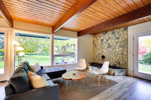 Carver House | 131 m² House ∙ 3 bedrooms ∙ 7 guests
