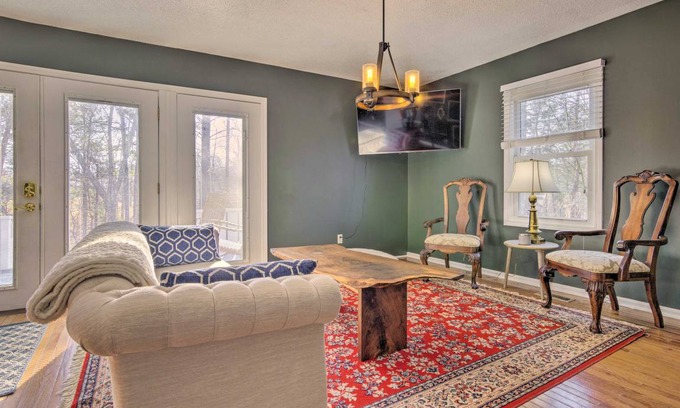 Mill Spring Cottage | 132 m² Cabin ∙ 3 bedrooms ∙ 6 guests