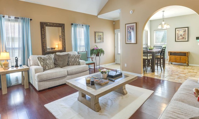 New Castle House | 134 m² House ∙ 2 bedrooms ∙ 4 guests
