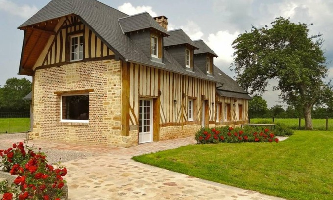 Crouttes Cottage | 135 m² Cabin ∙ 3 bedrooms ∙ 6 guests