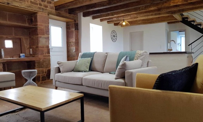 Lanteuil House | 135 m² Gîte ∙ 3 bedrooms ∙ 6 guests