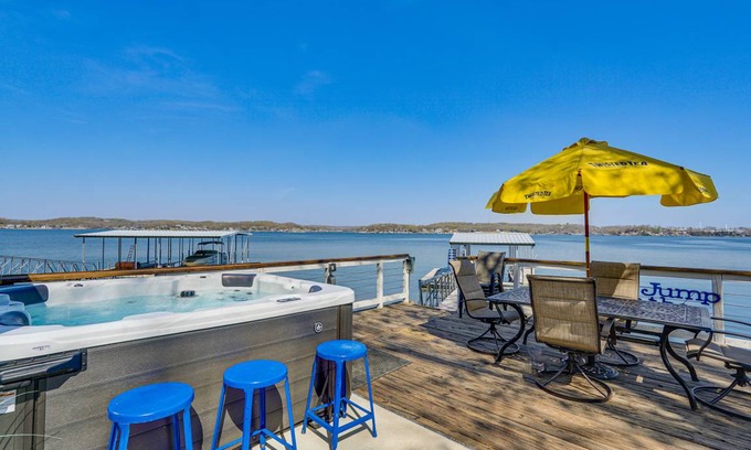 Lake Ozark House | 135 m² House ∙ 3 bedrooms ∙ 8 guests