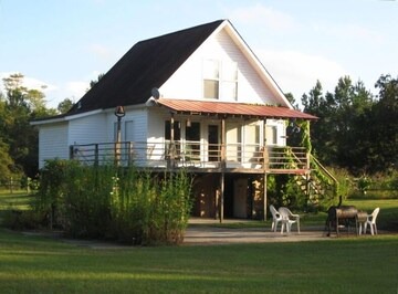 Atkinson Cabin | 136 Acres of Beauty, Nature, Serenity on the Satilla River near Waycross Ga.