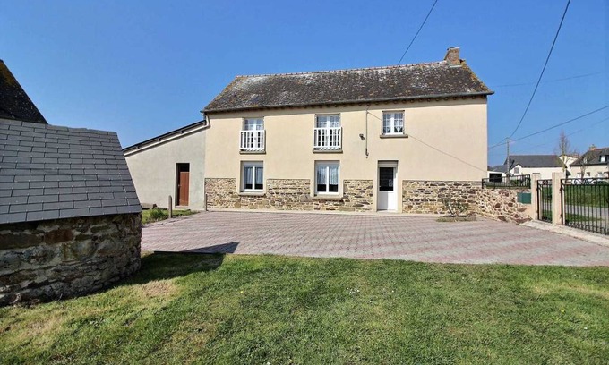 Tremorel House | 137 m² Gîte ∙ 4 bedrooms ∙ 8 guests
