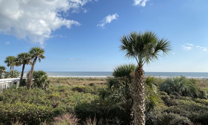 North Forest Beach Villa | 138 BREAKERS, Direct Oceanfront - Best Rates and GREAT Reviews! Rent from Owner