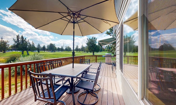 Redmond House | 138 m² House ∙ 3 bedrooms ∙ 6 guests