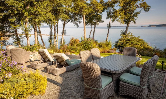 Eastsound Cottage | 139 m² Cabin ∙ 4 bedrooms ∙ 8 guests