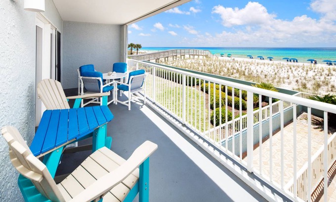 Fort Walton Beach Condo | 139 m² Condo ∙ 3 bedrooms ∙ 6 guests