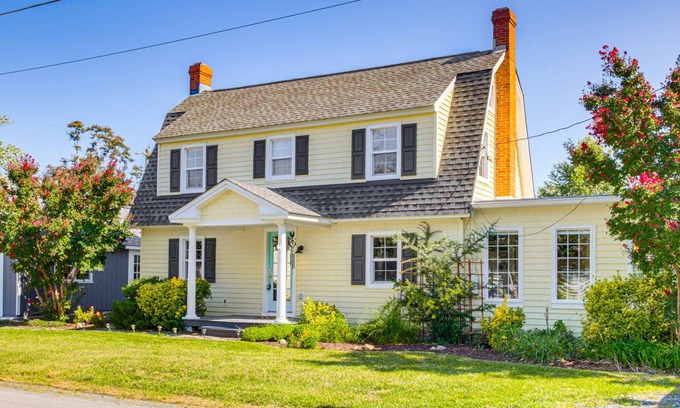 Tilghman House | 139 m² House ∙ 2 bedrooms ∙ 4 guests