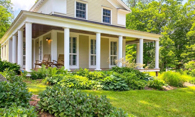 Marble Dale House | 139 m² House ∙ 3 bedrooms ∙ 6 guests