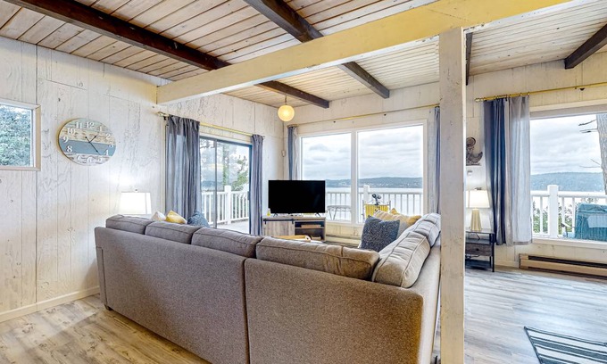 Diamond Point House | 139 m² House ∙ 3 bedrooms ∙ 5 guests