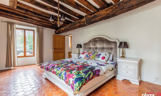 Villemoisson-sur-Orge House | 13th Century House outside Paris, proximity autoroutes, RER C, Tramway T12