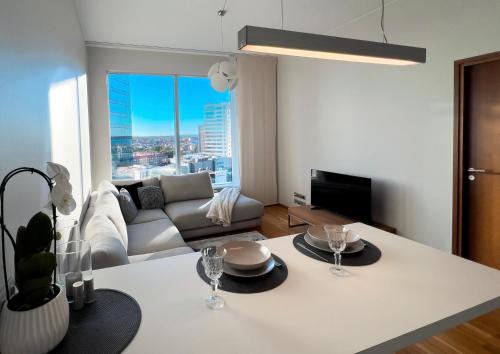 Maakri Apartment | 13th Floor Cityview Luxury
