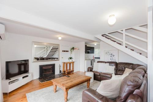 Jindabyne House | 14 Cobbon Crescent