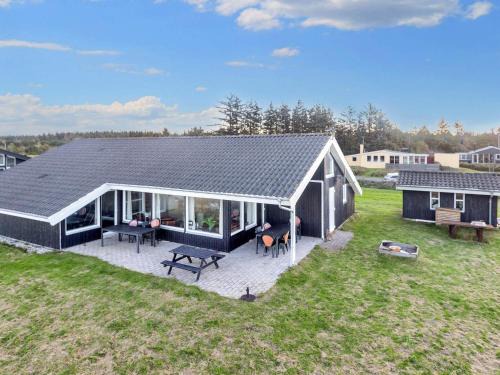 Trend House | 14 person holiday home in Løgstør-By Traum