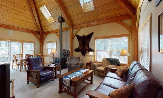Deer Park House | 14 Splitrock Lane