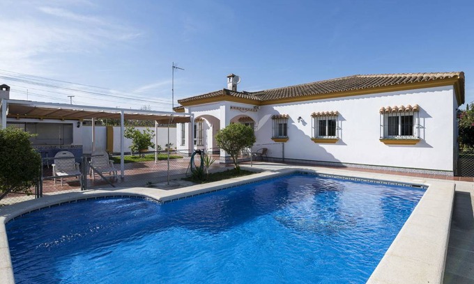 Chiclana de la Frontera Other | 140 m² Accommodation ∙ 4 bedrooms ∙ 8 guests