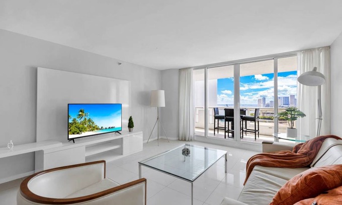 Downtown Miami Apartment | 140 m² Apartment ∙ 3 bedrooms ∙ 6 guests