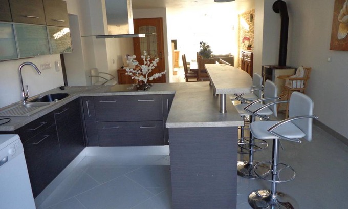 Puilly-et-Charbeaux House | 140 m² Gîte ∙ 3 bedrooms ∙ 8 guests