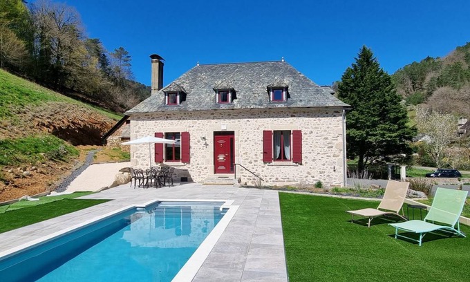 Argentat House | 140 m² Gîte ∙ 3 bedrooms ∙ 6 guests