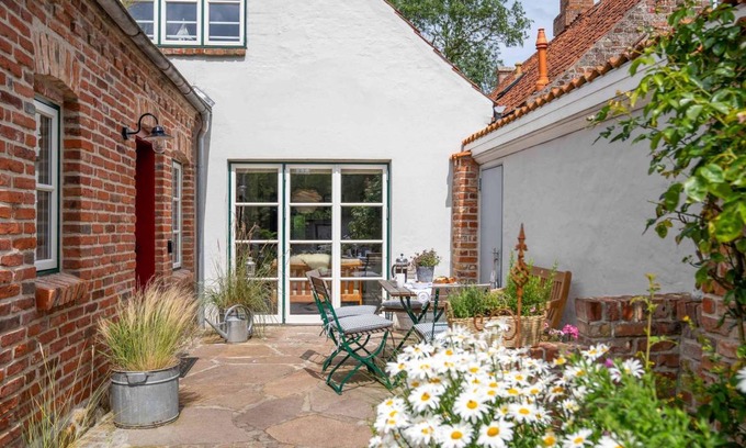 Oldenswort House | 140 m² House ∙ 2 bedrooms ∙ 4 guests
