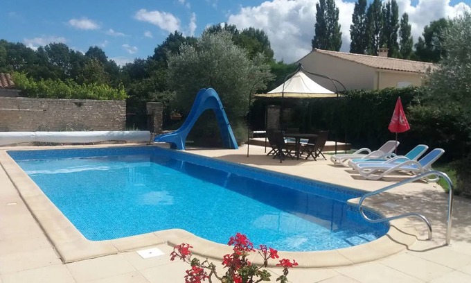 Nantille House | 140 m² House ∙ 3 bedrooms ∙ 6 guests