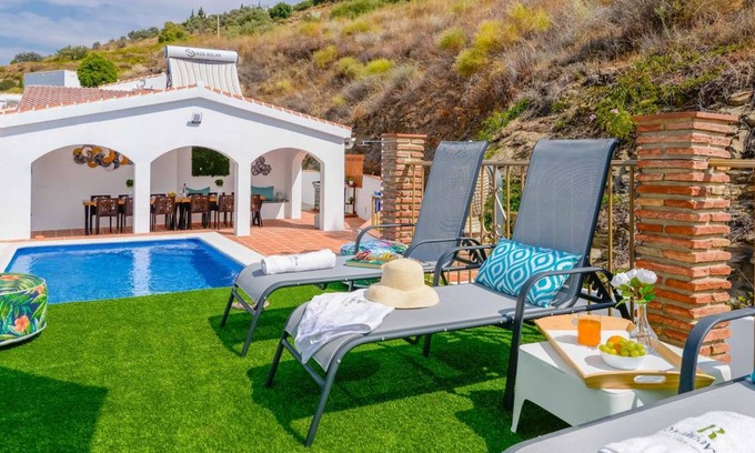 Competa House | 140 m² House ∙ 4 bedrooms ∙ 11 guests