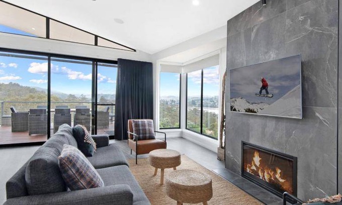 East Jindabyne House | 140 m² House ∙ 3 bedrooms ∙ 8 guests