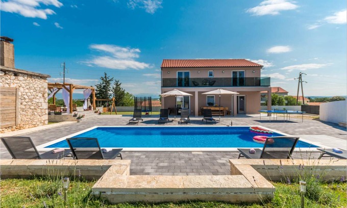 Donje Rastane House | 140 m² House ∙ 4 bedrooms ∙ 8 guests
