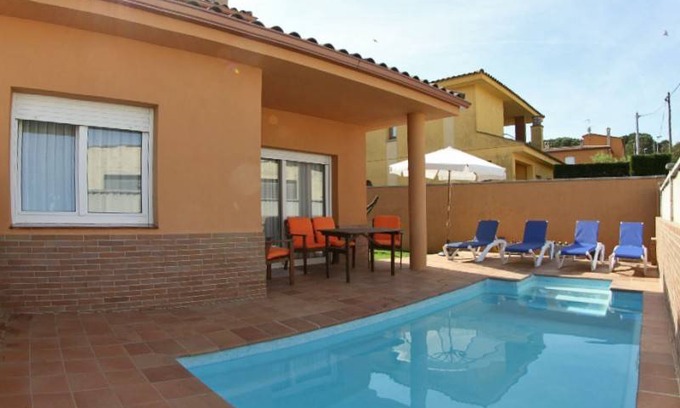 Palafrugell Villa | 140 m² Villa ∙ 4 bedrooms ∙ 6 guests
