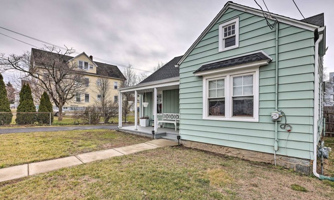 Black Rock Historic District House | 141 m² House ∙ 3 bedrooms ∙ 7 guests