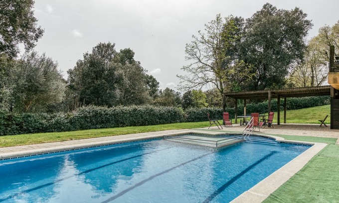Pujals dels Pagesos House | 1416 m² House ∙ 10 bedrooms ∙ 30 guests