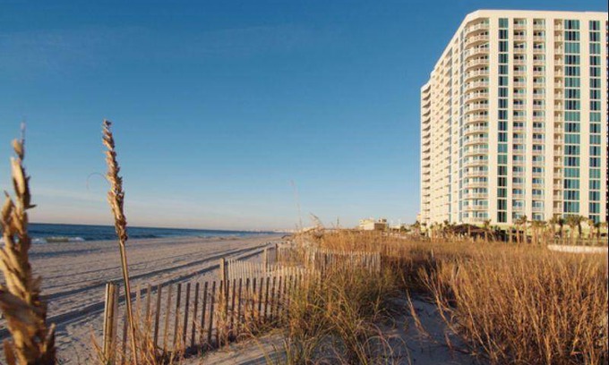 Ocean Drive Hotel | 142 m² Hotel ∙ 2 bedrooms ∙ 127 guests