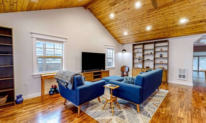 Newberg House | 143 m² House ∙ 3 bedrooms ∙ 6 guests
