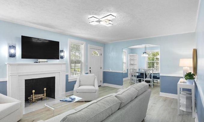 Forest Hills House | 143 m² House ∙ 3 bedrooms ∙ 7 guests