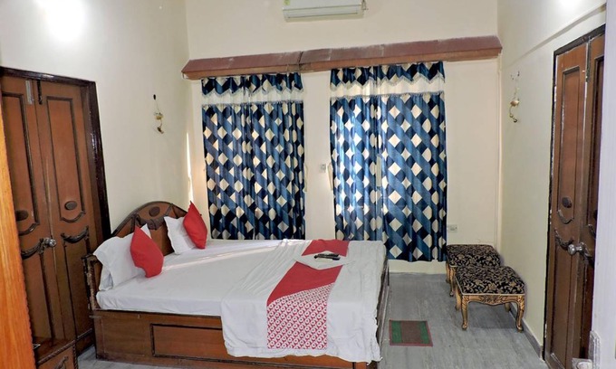 Bhowanipore Apartment | 144 m² Apartment ∙ 6 guests