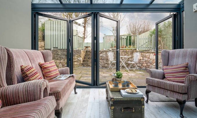 Caerwys Cottage | 145 m² Cabin ∙ 3 bedrooms ∙ 6 guests