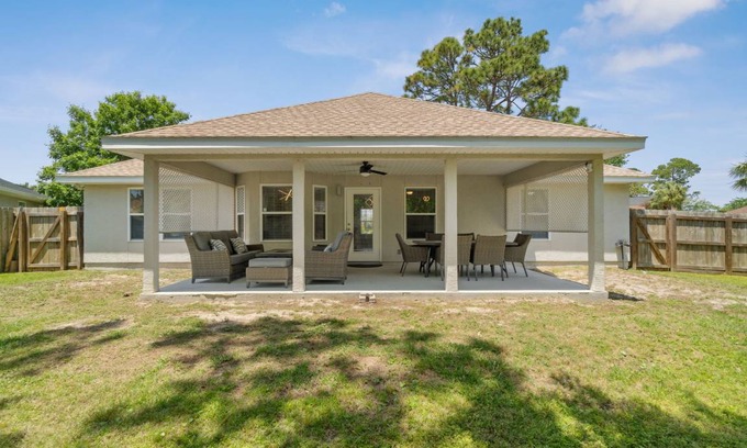 Thomas Drive House | 146 m² House ∙ 3 bedrooms ∙ 10 guests