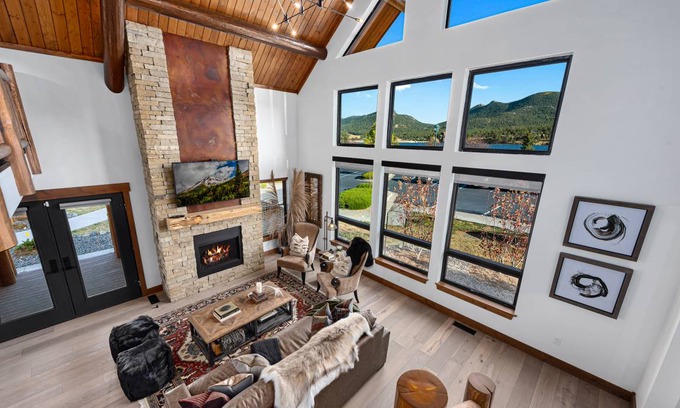 Estes Park Cabin | 147 m² Cabin ∙ 2 bedrooms ∙ 6 guests