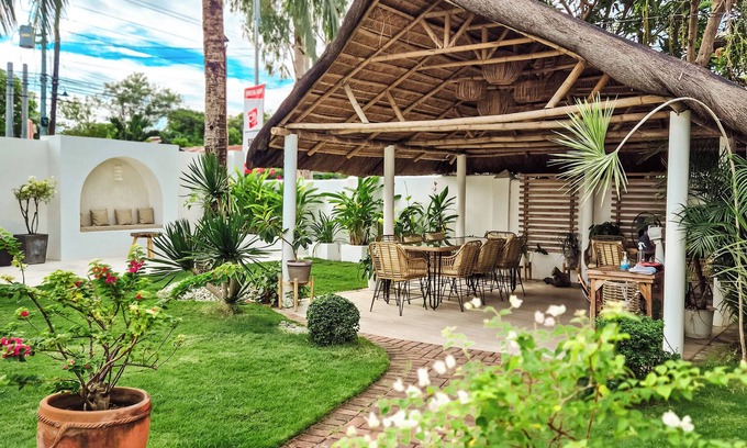 Lucap Hotel | 148 Guesthouse and Resort