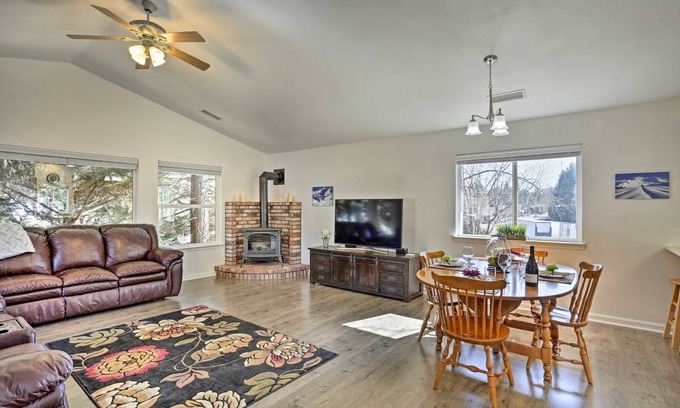 Mount Shasta House | 148 m² House ∙ 3 bedrooms ∙ 8 guests