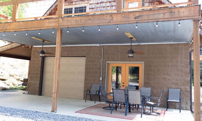 Flat Top Cabin | 149 m² Cabin ∙ 4 bedrooms ∙ 10 guests