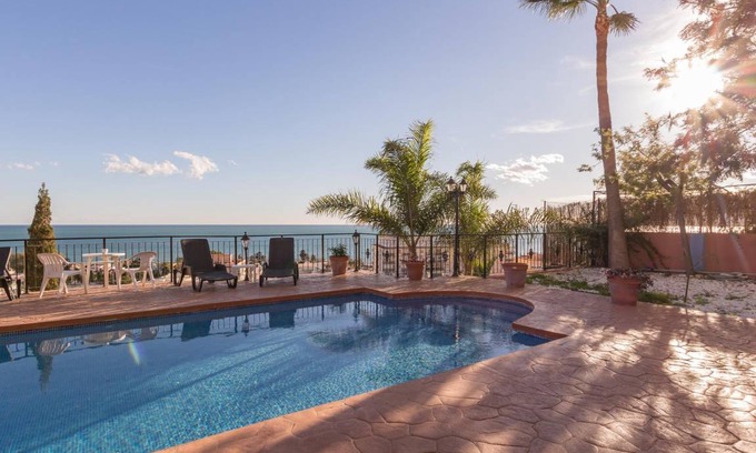 Miraflores del Palo Apartment | 149 m² Apartment ∙ 1 bedroom ∙ 4 guests