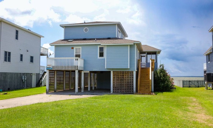 Colington Harbour House | 149 m² House ∙ 3 bedrooms ∙ 7 guests