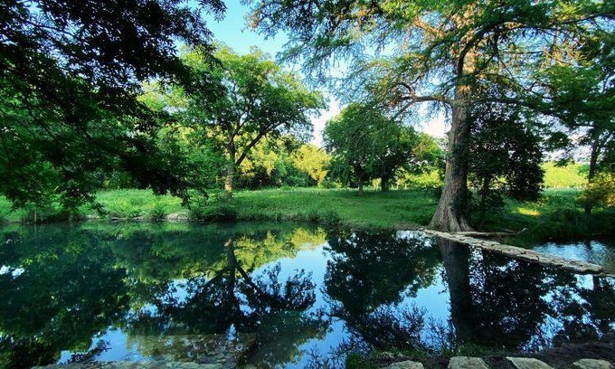 Leakey Resort | 149 m² Resort ∙ 14 guests