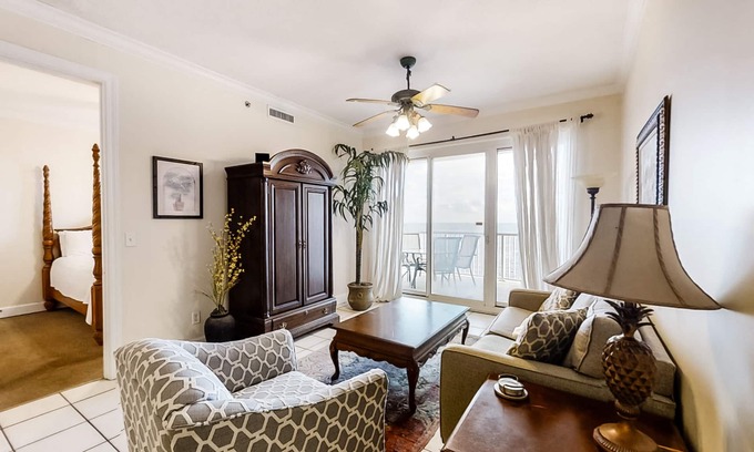 Gulf Shores Condo | 14th-floor family-friendly Gulf-front condo with balcony, hot tub, pool, & AC