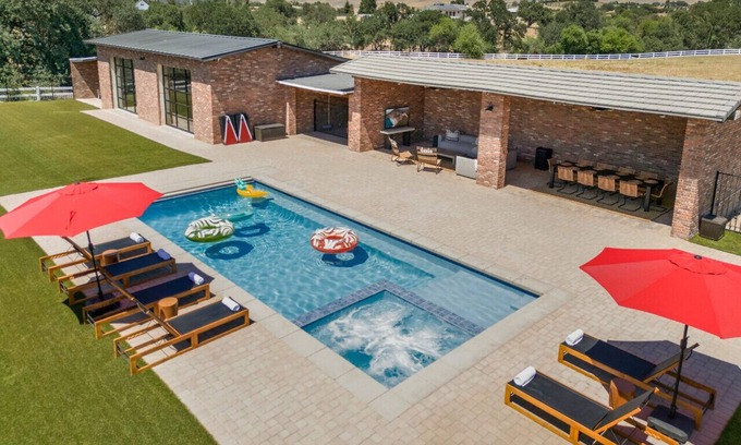 Paso Robles House | 15 Acre Luxury Estate | VIP Experience
